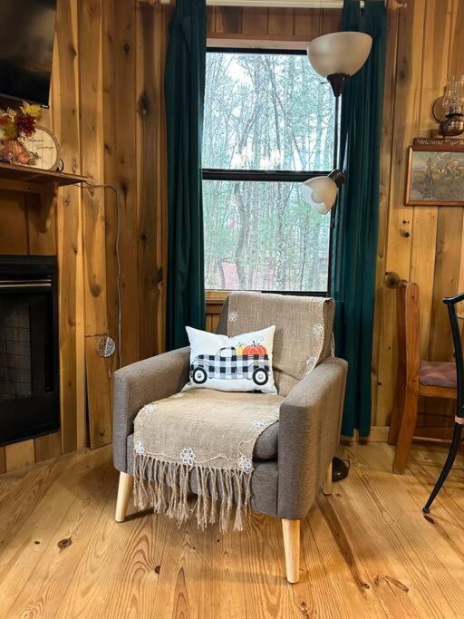 Private Cozy Cabin In The Woods With Great View Murphy Exterior photo